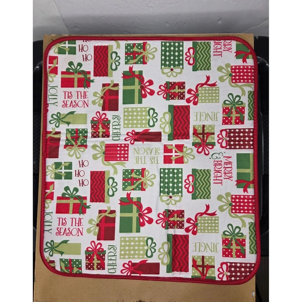 Christmas Dish Drying Mat Holiday Gift Presents Bows and Ribbons Red Green